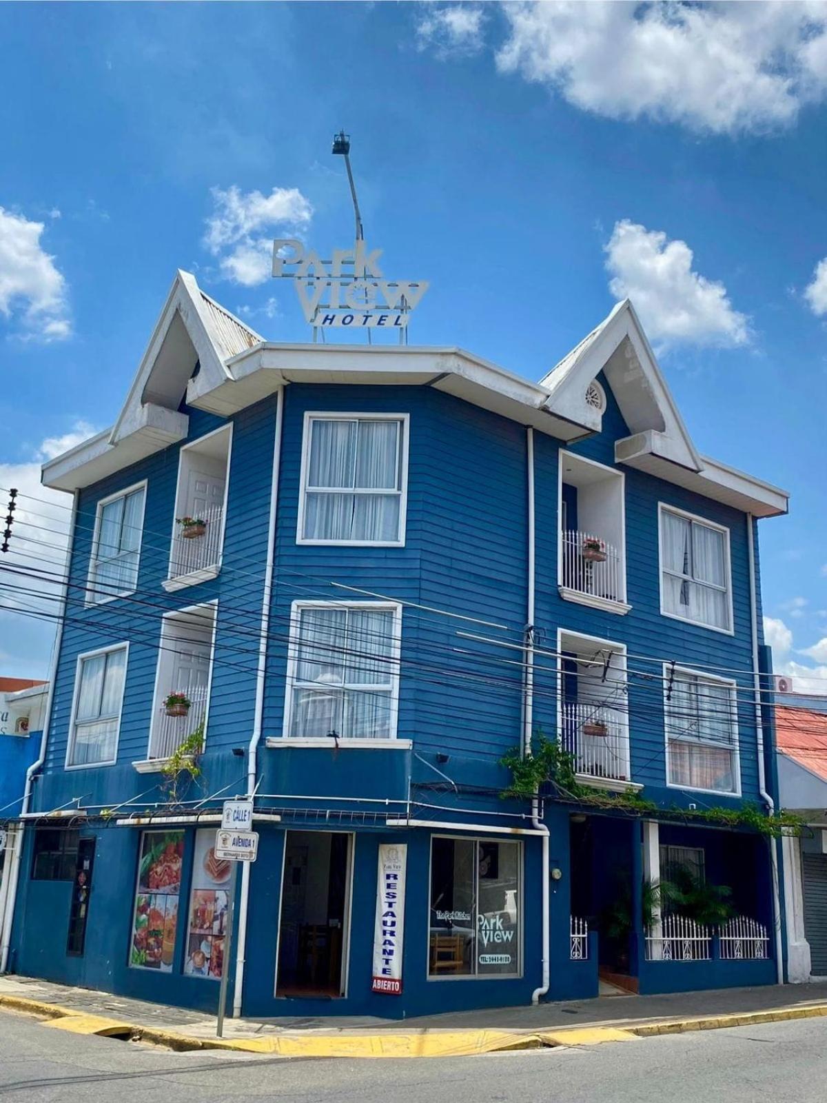Park View Hotel & Restaurant 알라후엘라 외부 사진