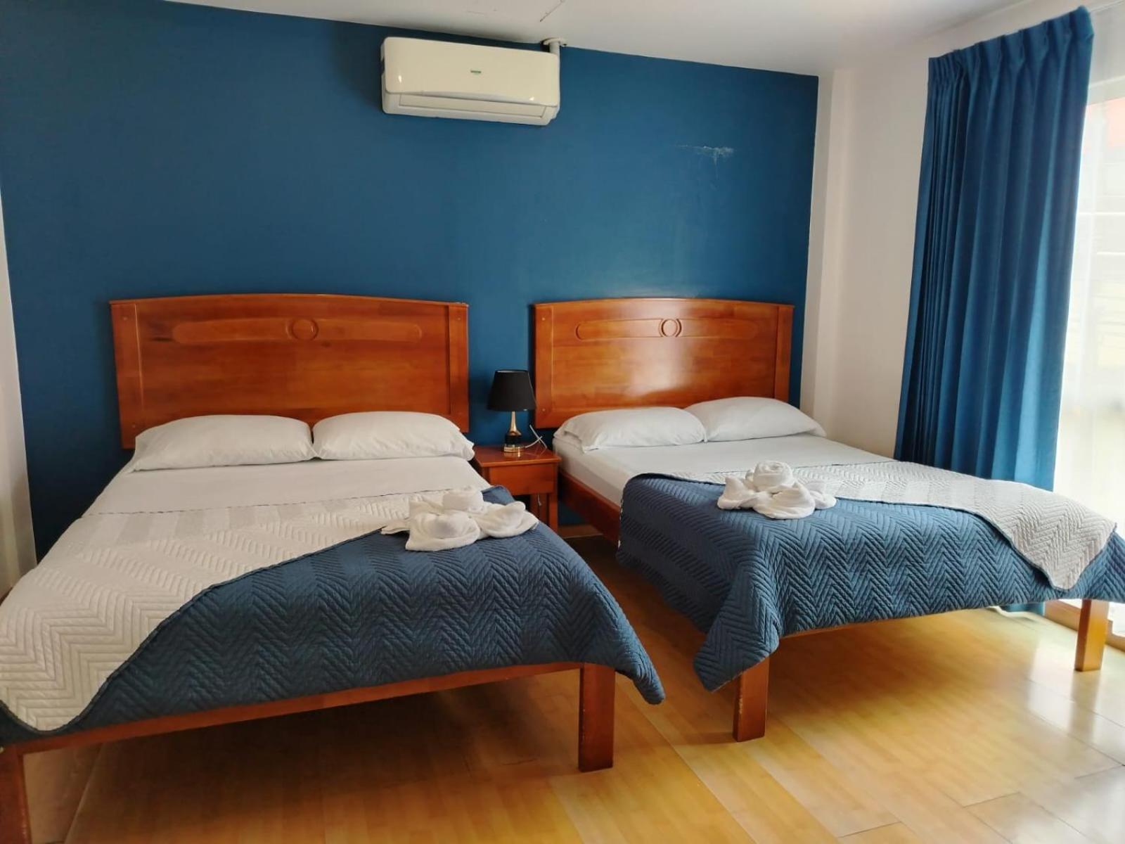 Park View Hotel & Restaurant 알라후엘라 외부 사진